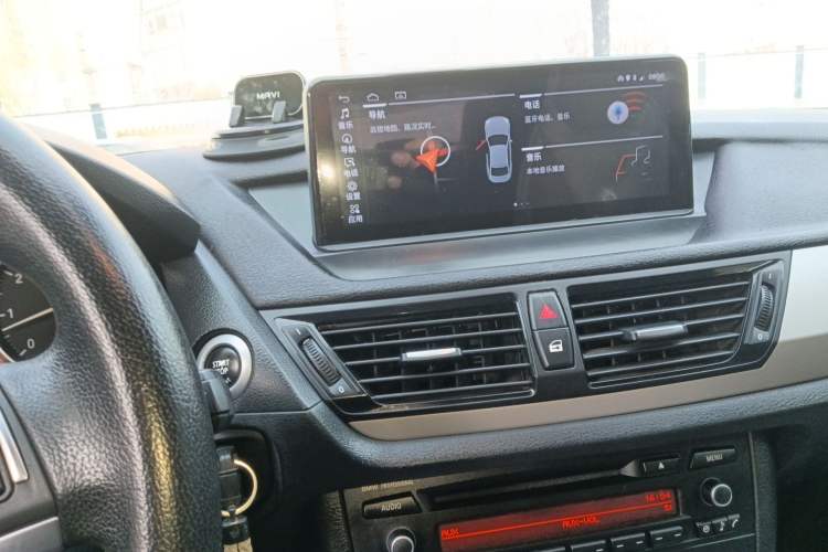 Used BMW X1 2014 sDrive18i Fashion Model Audio And AC Panel