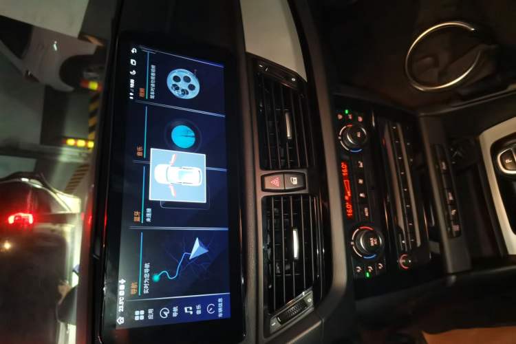 Used BMW X1 2014 sDrive18i Leading Model Audio And AC Panel