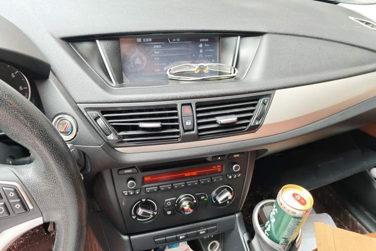 Used BMW X1 2014 sDrive18i Fashion Model Audio And AC Panel