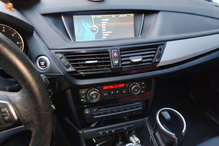 Used BMW X1 2014 sDrive18i Leading Model Audio And AC Panel