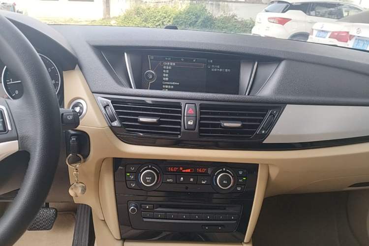 Used BMW X1 2014 sDrive18i Leading Model Audio And AC Panel