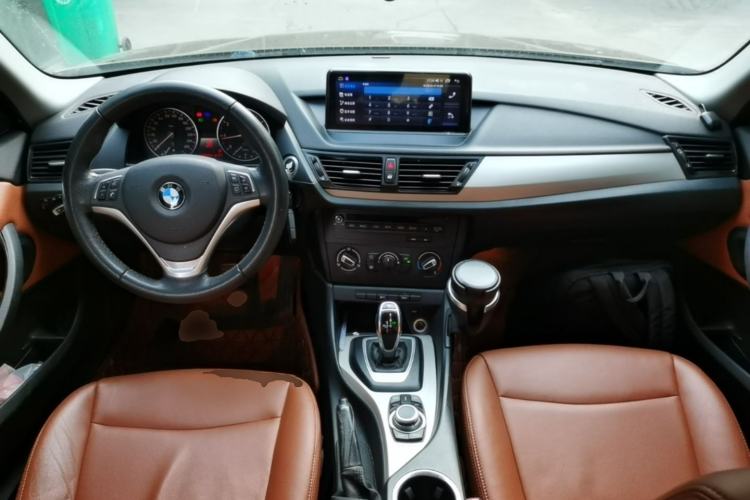 Used BMW X1 2014 sDrive18i Fashion Model Center Console