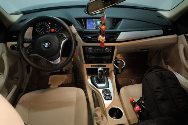 Used BMW X1 2014 sDrive18i Leading Model Center Console