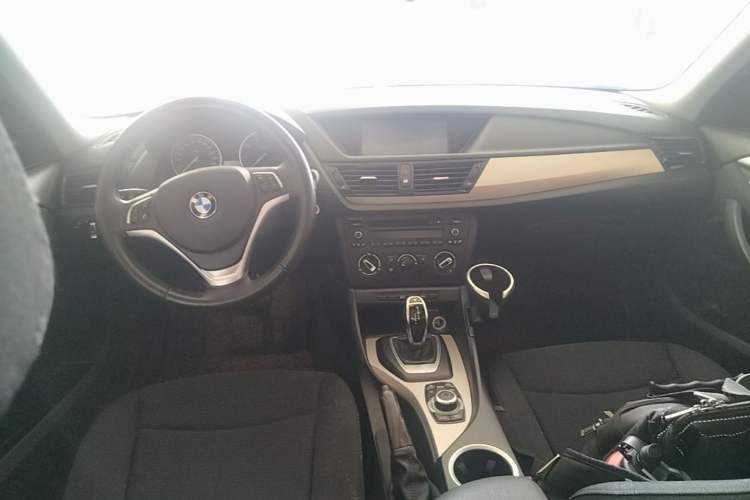 Used BMW X1 2014 sDrive18i Fashion Model Center Console
