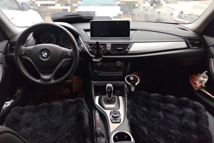 Used BMW X1 2014 sDrive18i Leading Model Center Console