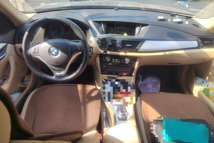 Used BMW X1 2014 sDrive18i Leading Model Center Console