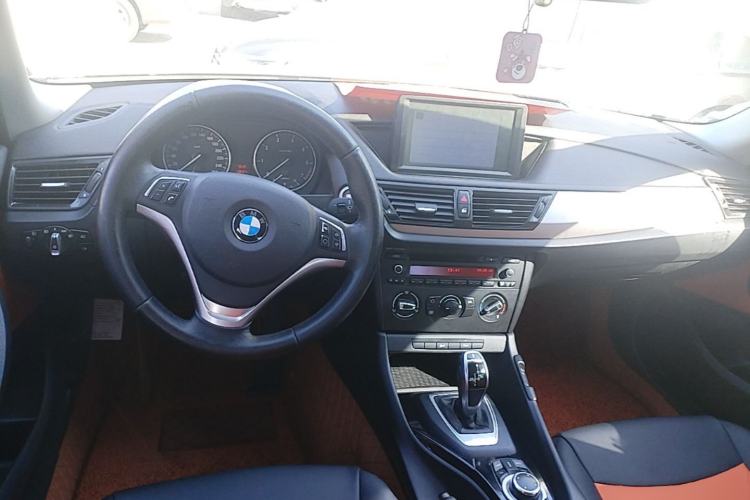 Used BMW X1 2014 sDrive18i Fashion Model Center Console