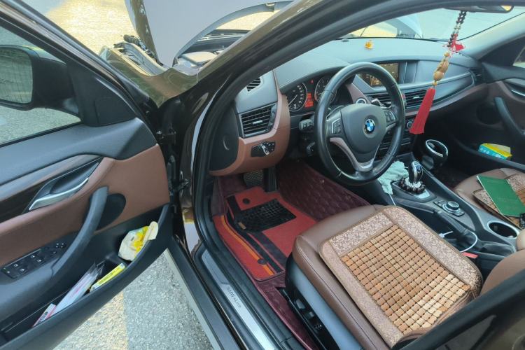 Used BMW X1 2014 xDrive20i X Design Package Driver Seat