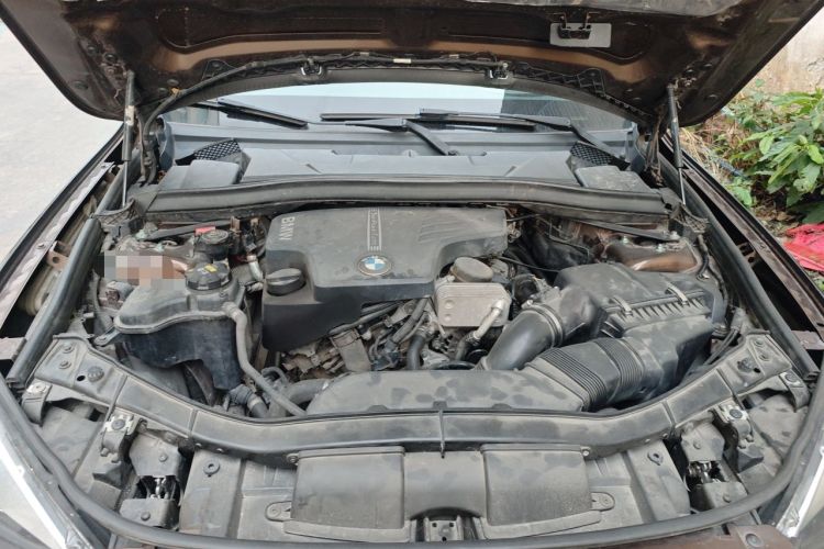 Used BMW X1 2014 sDrive18i Fashion Model Engine Bay