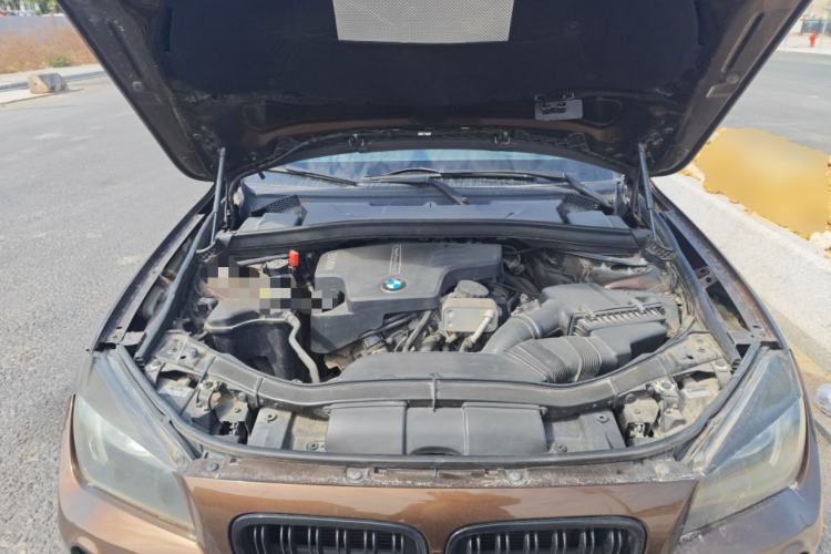 Used BMW X1 2014 sDrive18i Fashion Model Engine Bay