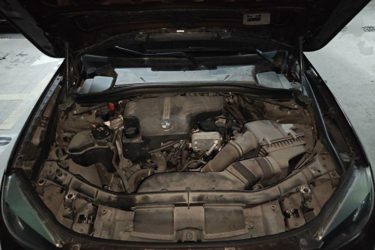 Used BMW X1 2014 sDrive18i Fashion Model Engine Bay