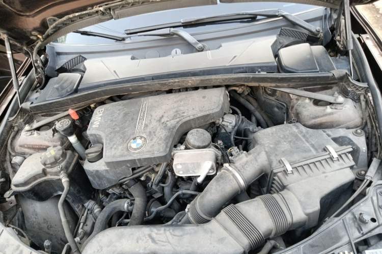 Used BMW X1 2014 sDrive18i Fashion Model Engine Bay