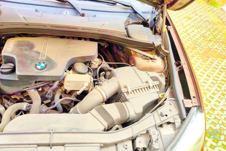 Used BMW X1 2014 sDrive18i Leading Model Engine Bay Left