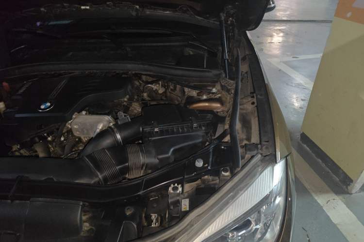 Used BMW X1 2014 sDrive18i Leading Model Engine Bay Left