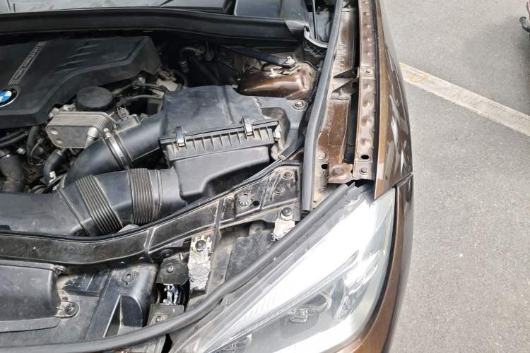 Used BMW X1 2014 sDrive18i Leading Model Engine Bay Left