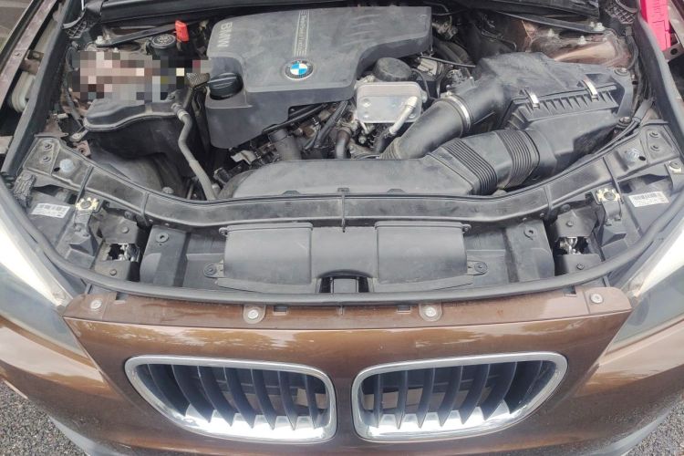 Used BMW X1 2014 sDrive18i Fashion Model Engine Bay