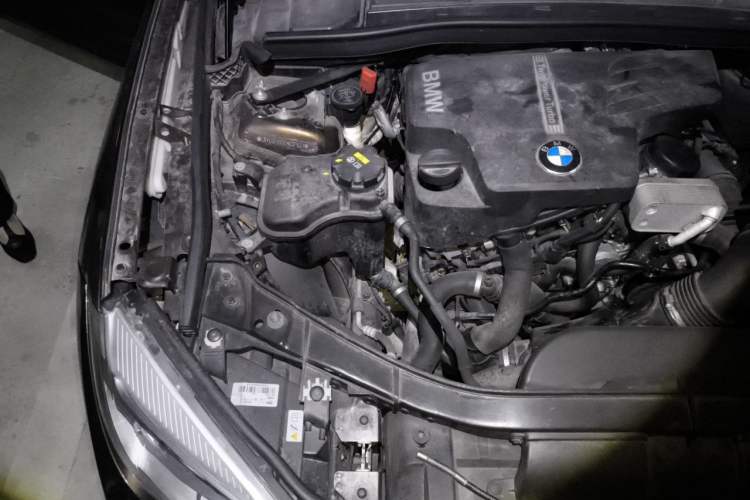 Used BMW X1 2014 sDrive18i Leading Model Engine Bay Right