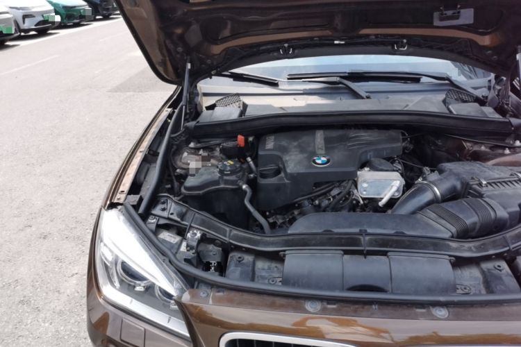 Used BMW X1 2014 sDrive18i Leading Model Engine Bay Right