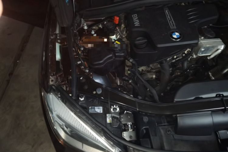 Used BMW X1 2014 sDrive18i Leading Model Engine Bay Right
