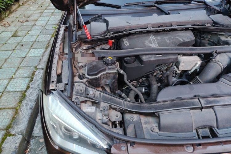 Used BMW X1 2014 sDrive18i Leading Model Engine Bay Right