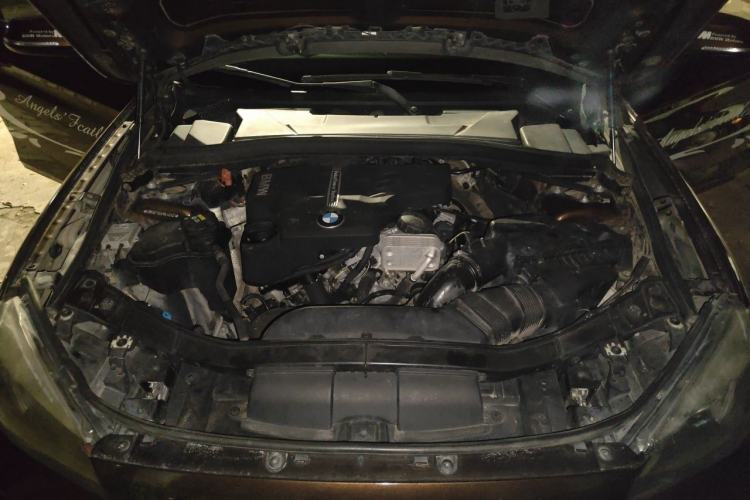 Used BMW X1 2014 sDrive18i Fashion Model Engine Bay