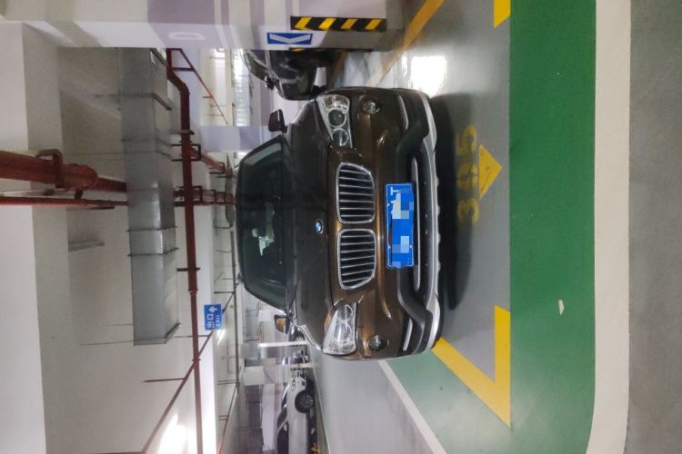 Used BMW X1 2014 xDrive28i X Design Package Exterior 1