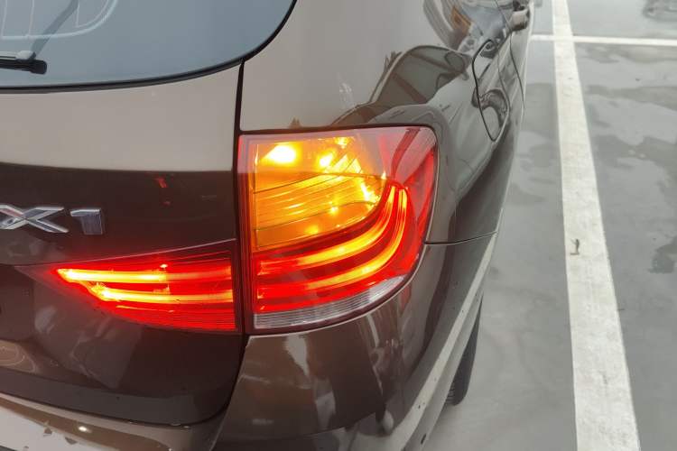 Used BMW X1 2014 sDrive18i Fashion Model Exterior 3