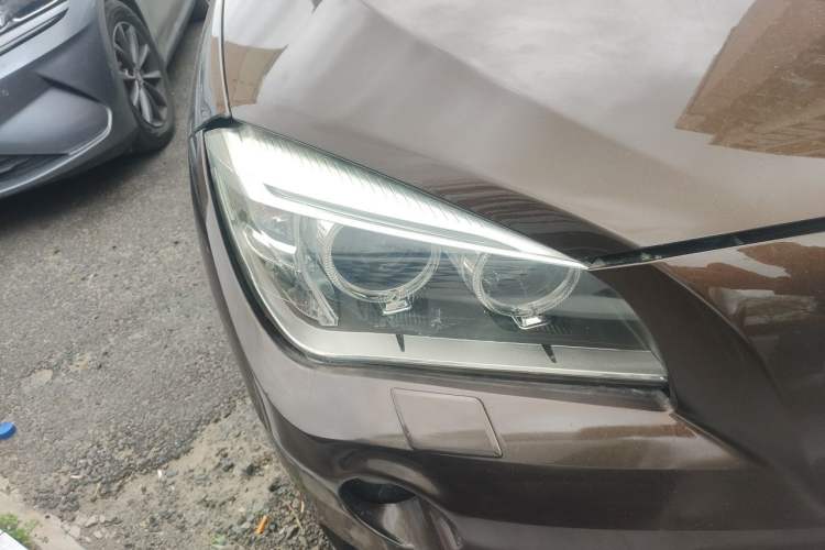 Used BMW X1 2014 sDrive18i Leading Model Exterior 6