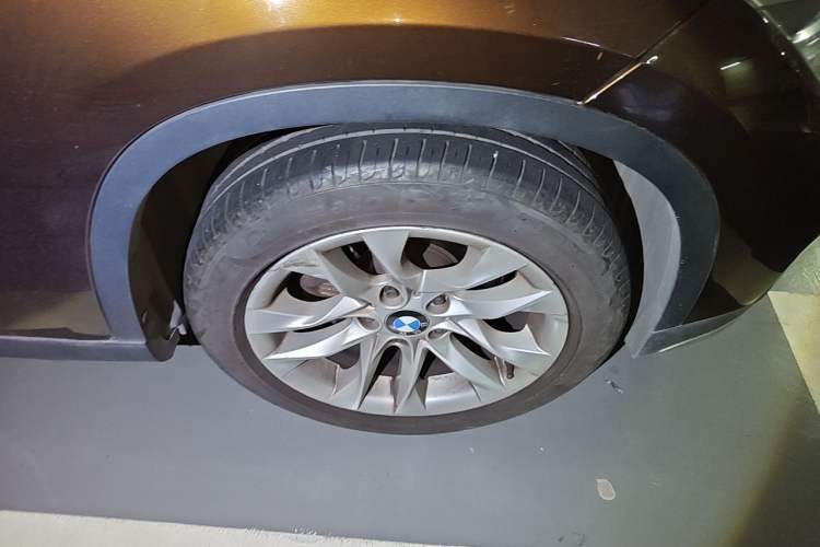 Used BMW X1 2014 sDrive18i Leading Model Exterior 7