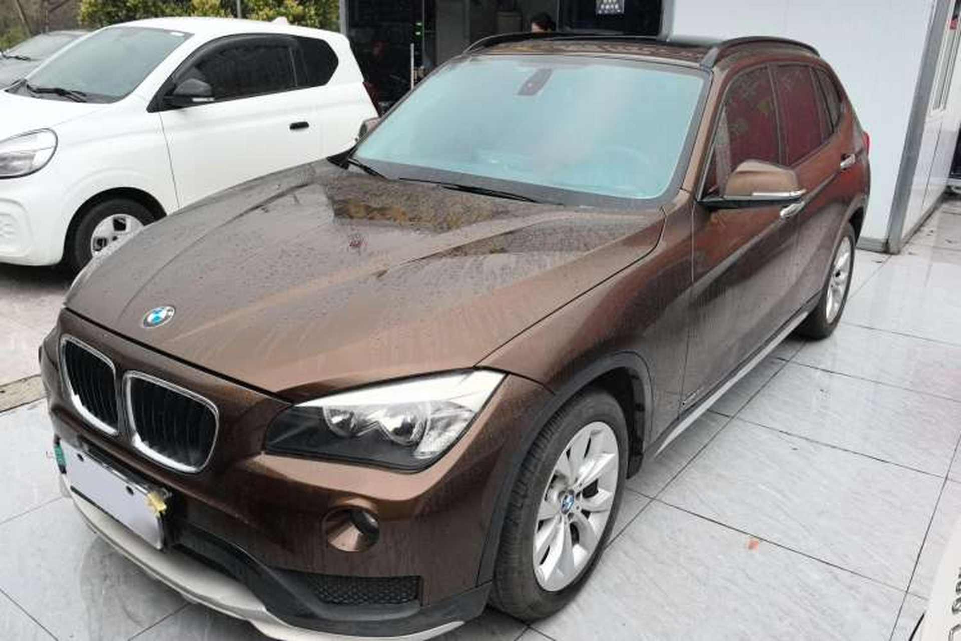 Used BMW X1 2014 sDrive18i Fashion Model Front Left 45 Deg