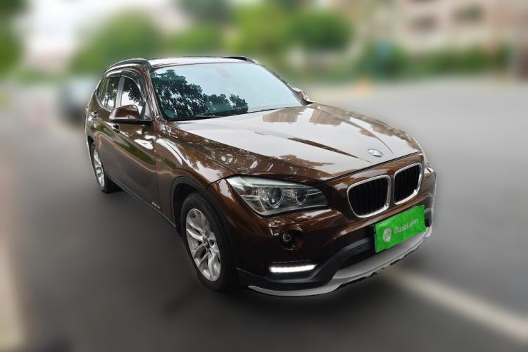 Used BMW X1 2014 sDrive18i Leading Model Front Right 45 Deg