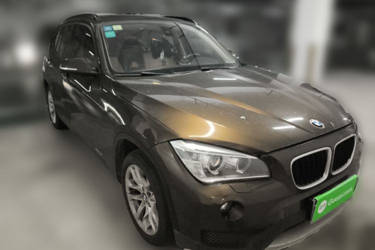 Used BMW X1 2014 sDrive18i Leading Model Front Right 45 Deg