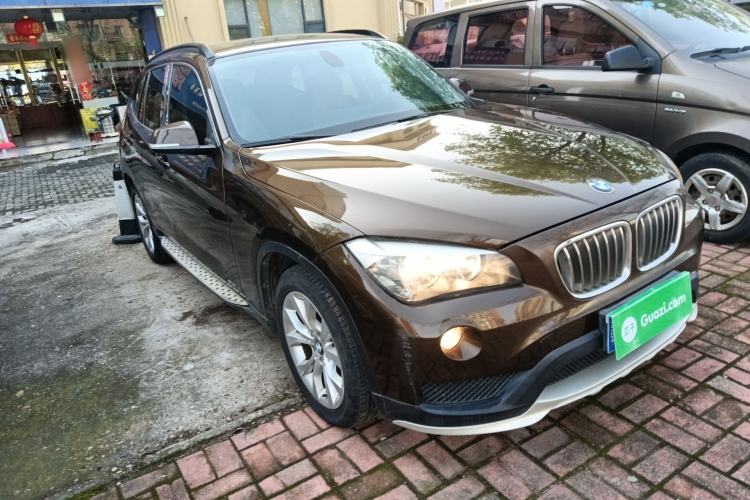 Used BMW X1 2014 sDrive18i Fashion Model Front Right 45 Deg