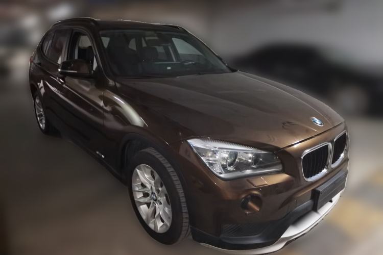 Used BMW X1 2014 sDrive18i Leading Model Front Right 45 Deg
