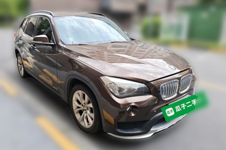 Used BMW X1 2014 sDrive18i Fashion Model Front Right 45 Deg