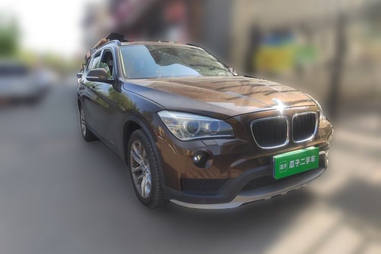Used BMW X1 2014 sDrive18i Leading Model Front Right 45 Deg