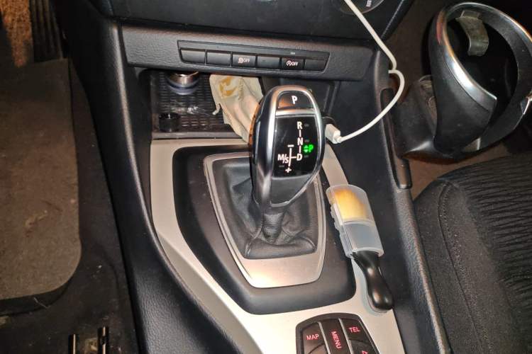 Used BMW X1 2014 sDrive18i Fashion Model Gear Lever