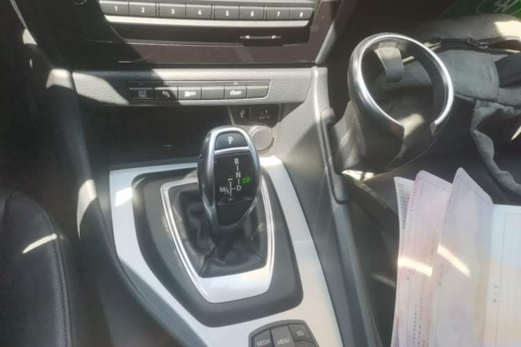 Used BMW X1 2014 sDrive18i Leading Model Gear Lever