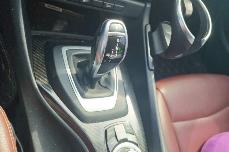 Used BMW X1 2014 sDrive18i Fashion Model Gear Lever