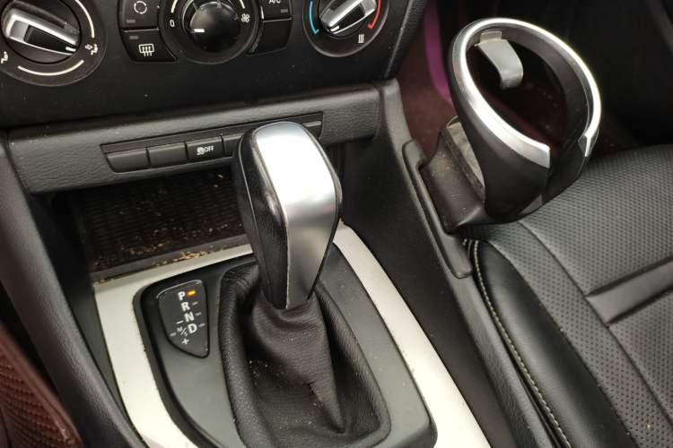 Used BMW X1 2014 sDrive18i Fashion Model Gear Lever