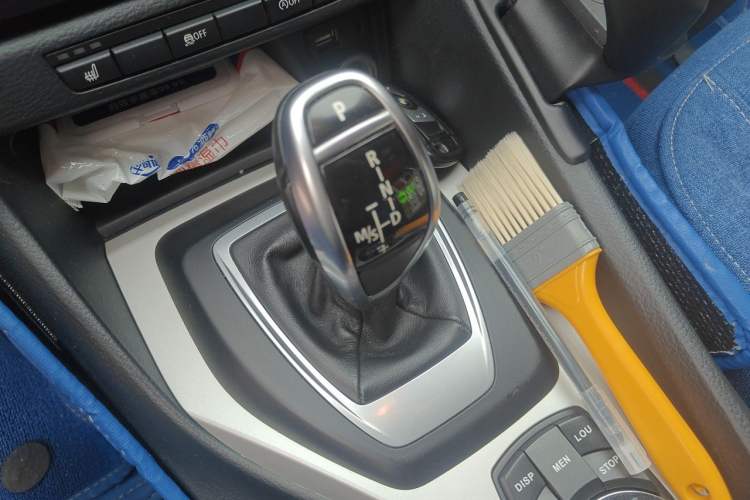 Used BMW X1 2014 sDrive18i Fashion Model Gear Lever