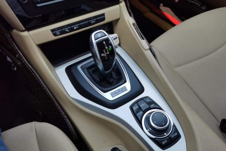 Used BMW X1 2014 sDrive18i Leading Model Gear Lever
