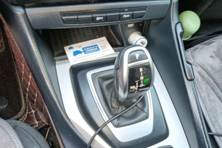 Used BMW X1 2014 sDrive18i Fashion Model Gear Lever