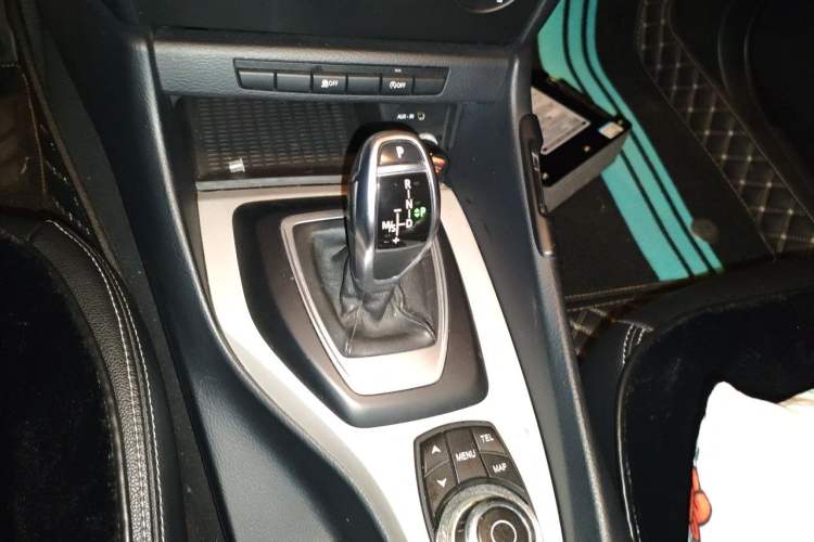 Used BMW X1 2014 sDrive18i Fashion Model Gear Lever