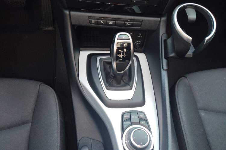 Used BMW X1 2014 sDrive18i Leading Model Gear Lever
