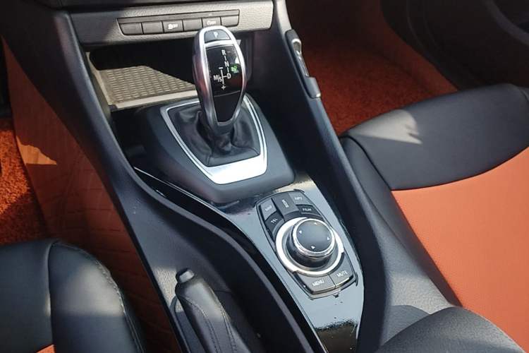Used BMW X1 2014 sDrive18i Fashion Model Gear Lever