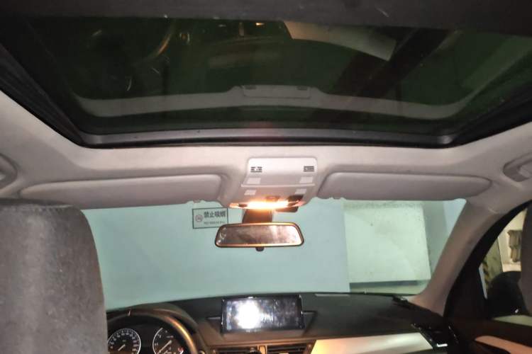 Used BMW X1 2014 sDrive18i Fashion Model Headliner
