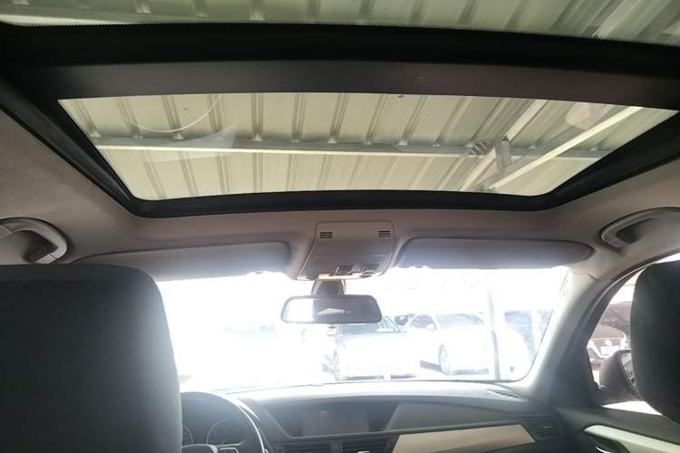 Used BMW X1 2014 sDrive18i Fashion Model Headliner