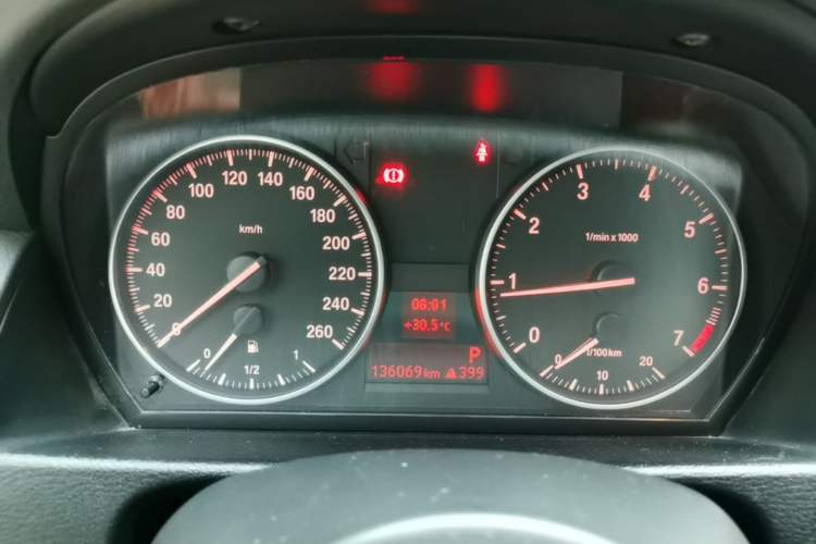 Used BMW X1 2014 sDrive18i Fashion Model Instrument Cluster