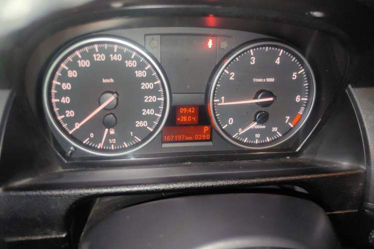 Used BMW X1 2014 sDrive18i Fashion Model Instrument Cluster